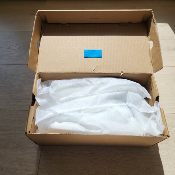 Men's Bruno Marc size 8.5 White sneakers - Picture 2 of 9